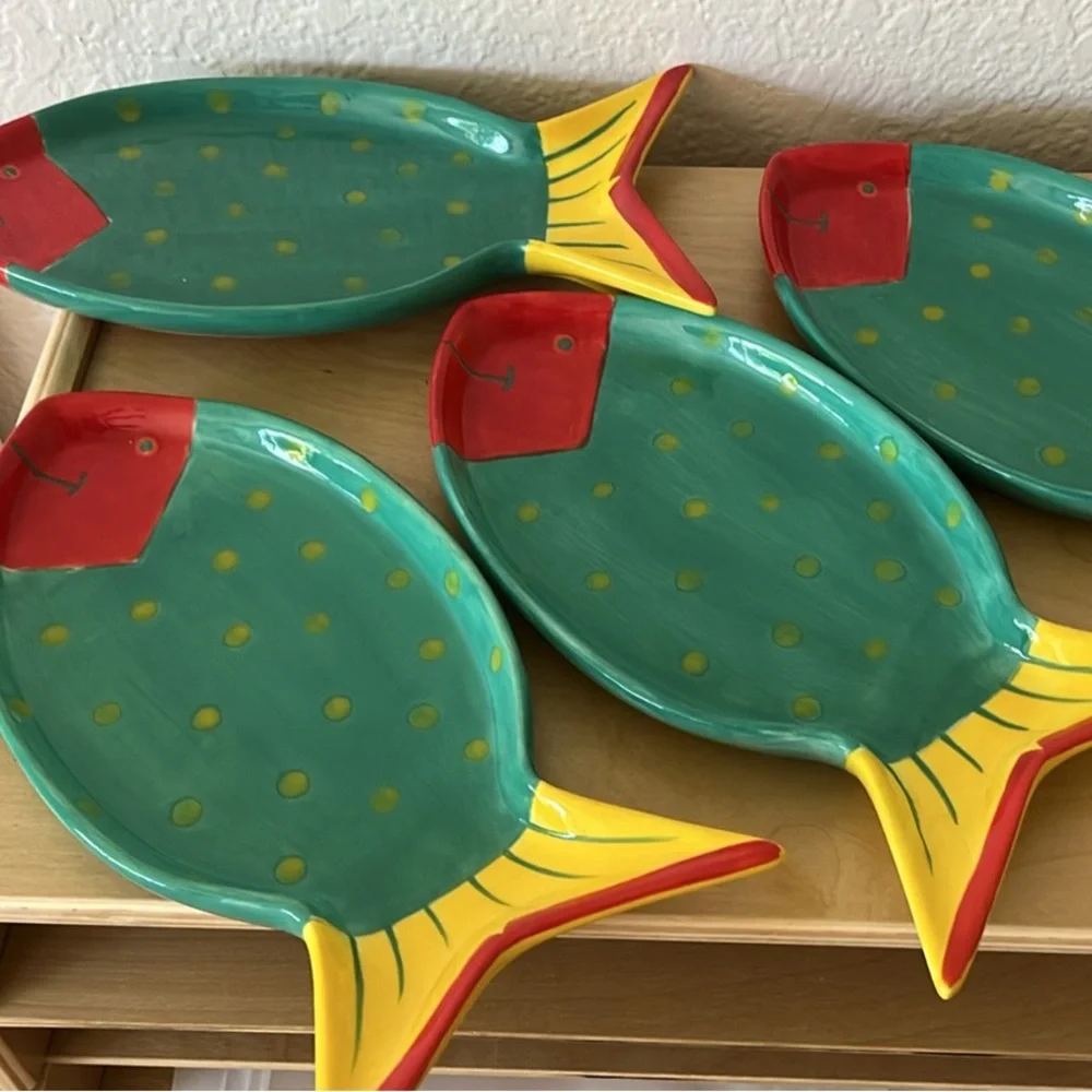 4 Foreside Vintage Colorful Fish Shaped Ceramic Plates